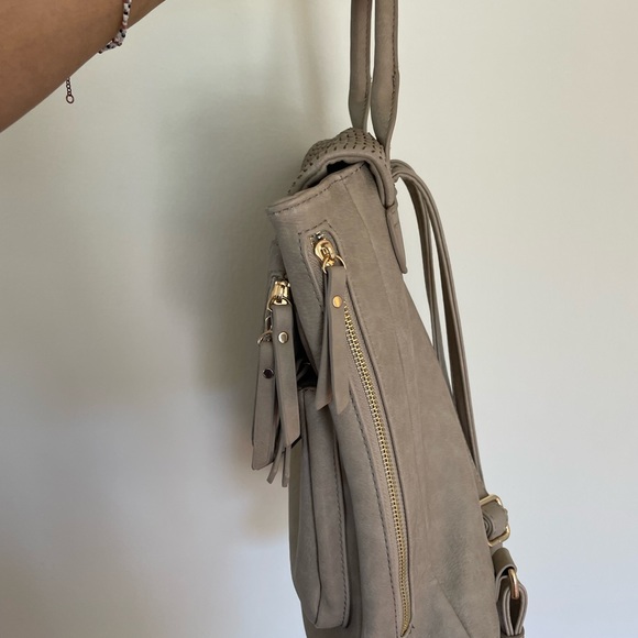 Back purse - Picture 2 of 5